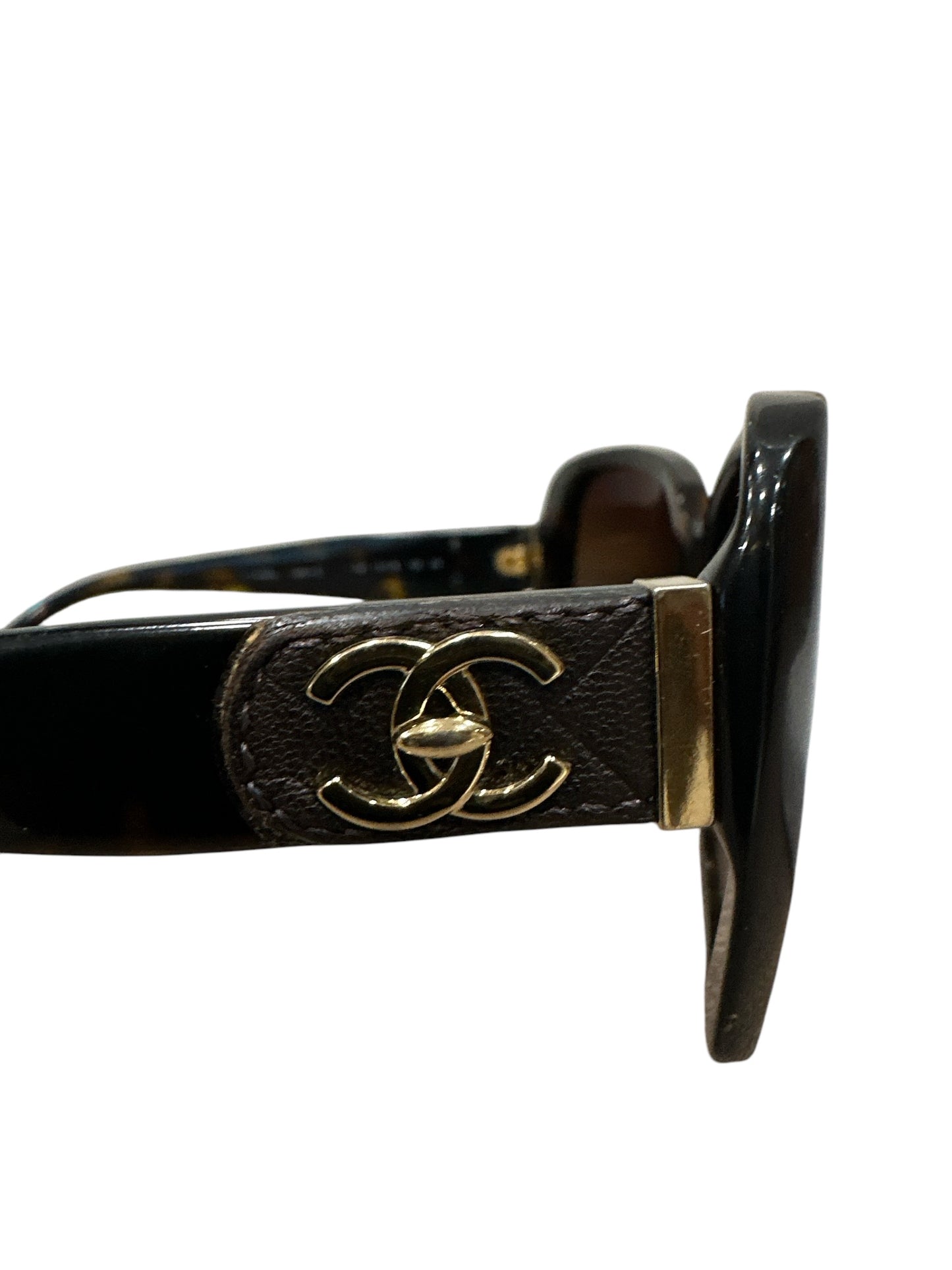 Chanel CC Turnlock Sunglasses 5234 Q Tortoise - Clairely Amazing