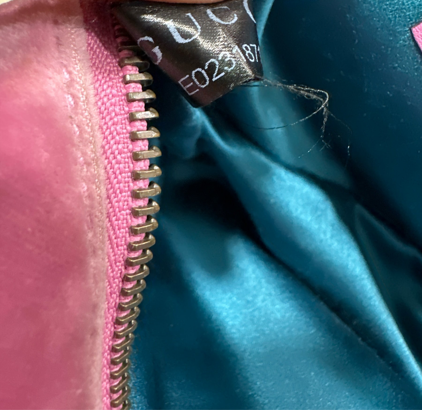 Gucci
Velvet Mini GG Marmont Marquise Crystals Matelasse Shoulder Bag - Clairely Amazing