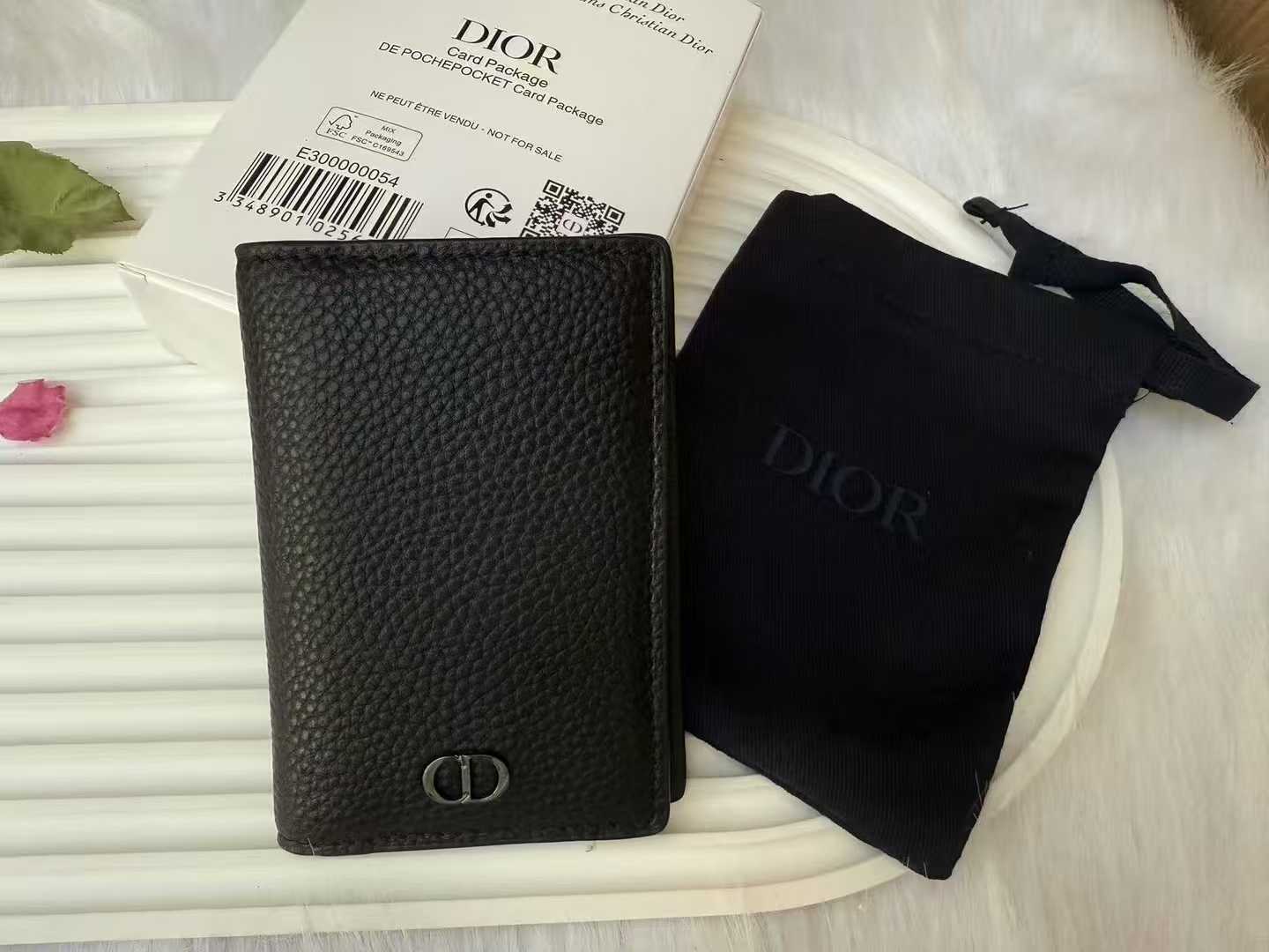 Fashion Bi-Fold Wallet