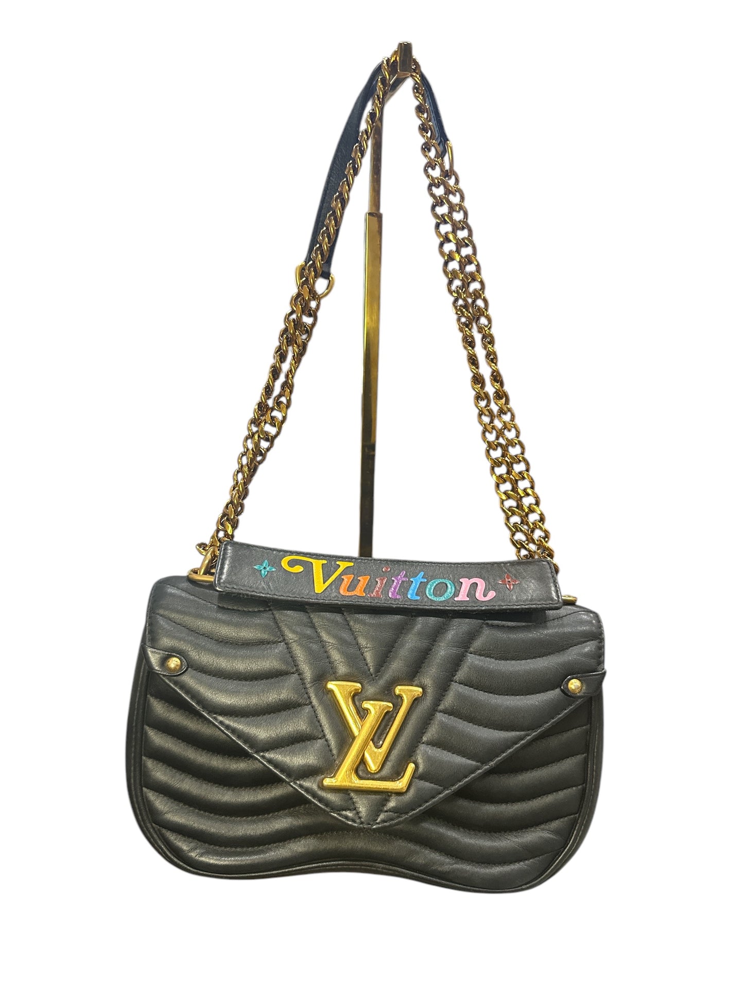 LOUIS VUITTON
Calfskin New Wave Chain MM Black - Clairely Amazing