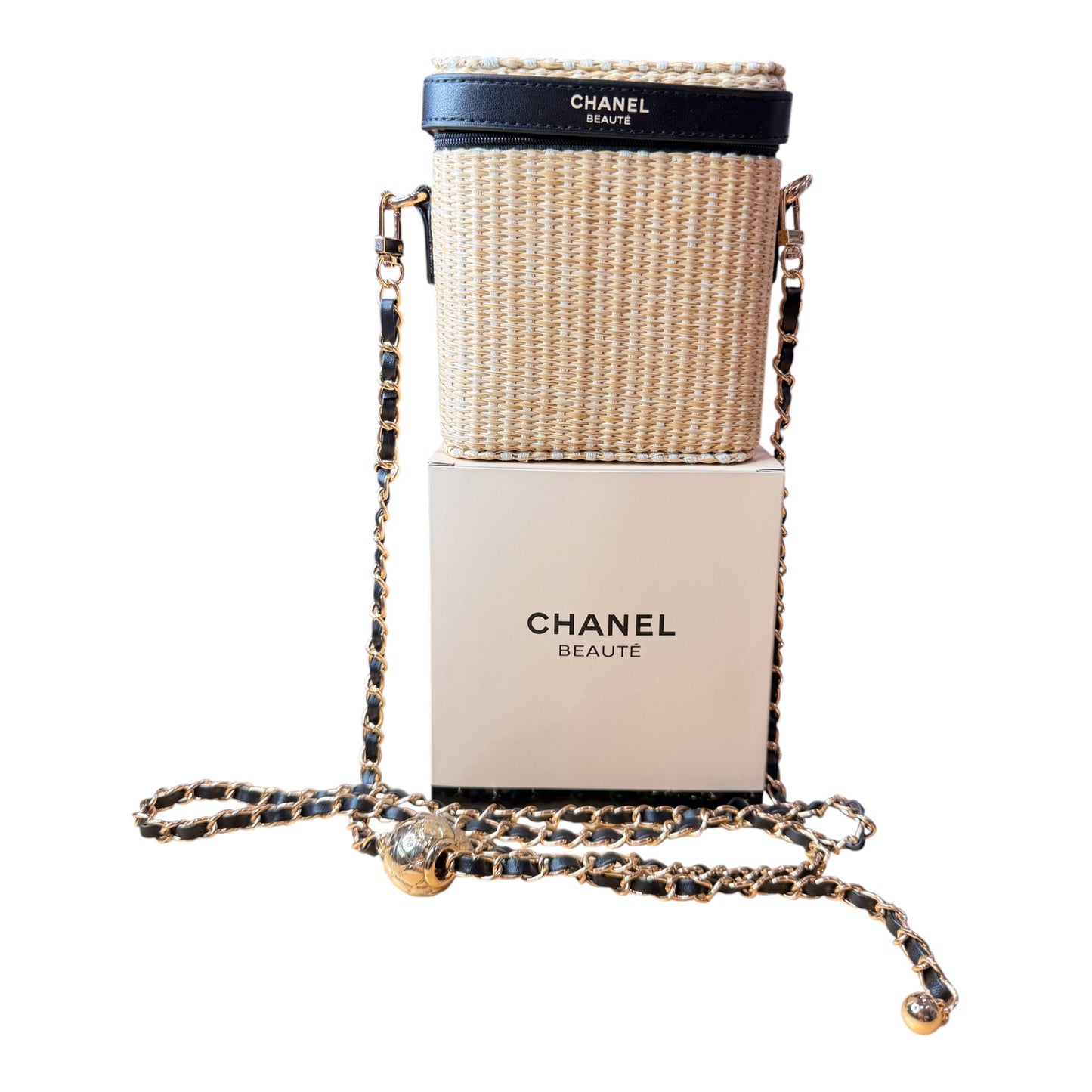 Chanel Beauté Straw Pouch – GWP Summer Cosmetic Case