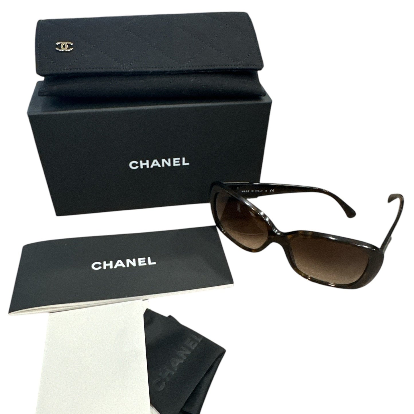 Chanel CC Turnlock Sunglasses 5234 Q Tortoise - Clairely Amazing