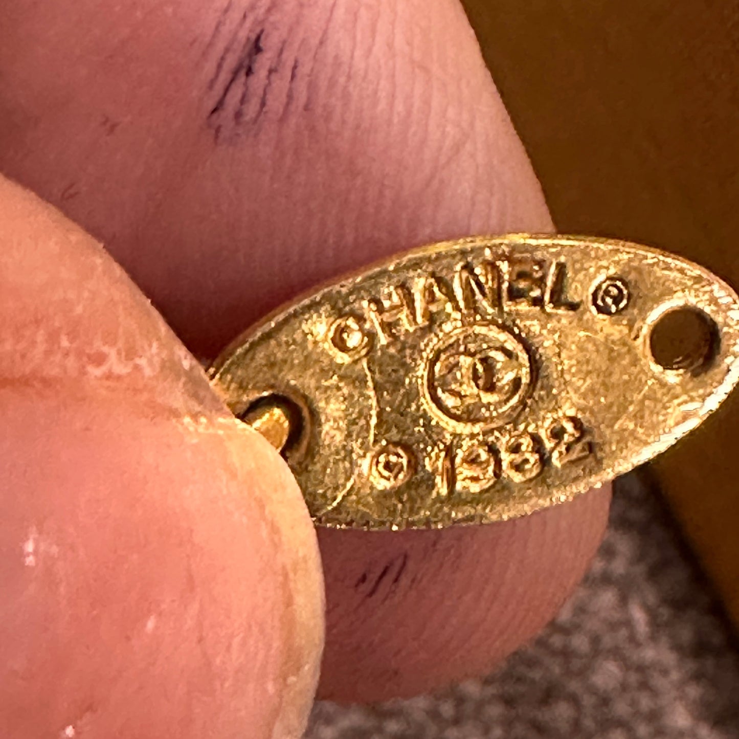 Chanel Gold Plated 1982 CC-logo chain bracelet - Clairely Amazing