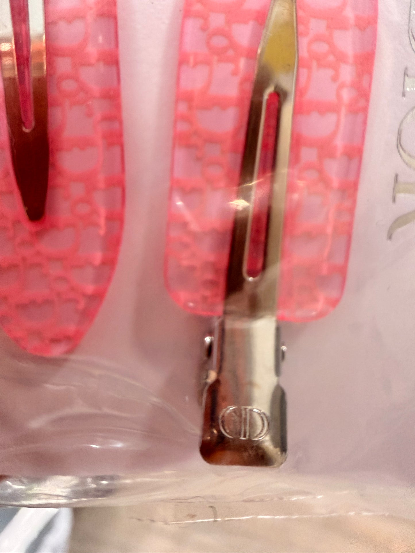 Dior Acrylic Hair Pins Set (2pcs) – GWP Edition (With Box)