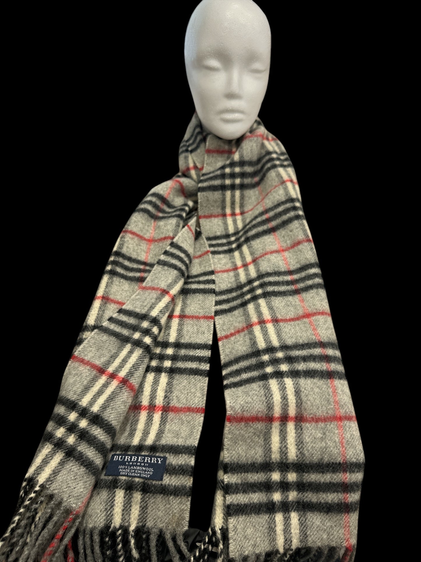 Burberry 209% Lambswool Scarf - Clairely Amazing