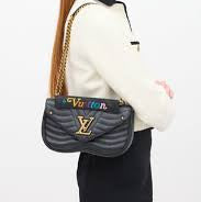 LOUIS VUITTON
Calfskin New Wave Chain MM Black - Clairely Amazing
