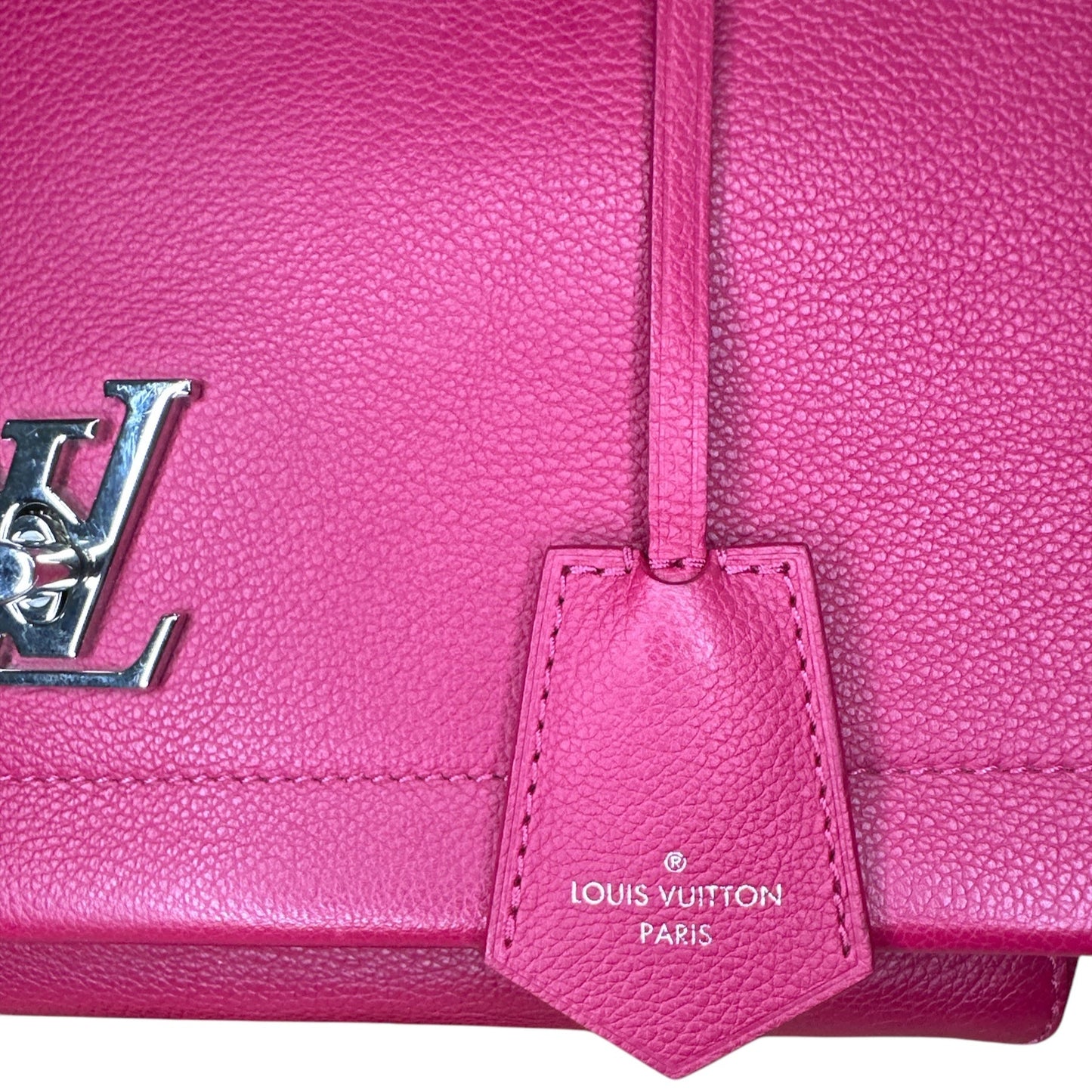 LOUIS VUITTON
Dahlia Calfskin Leather Lockme II - Clairely Amazing