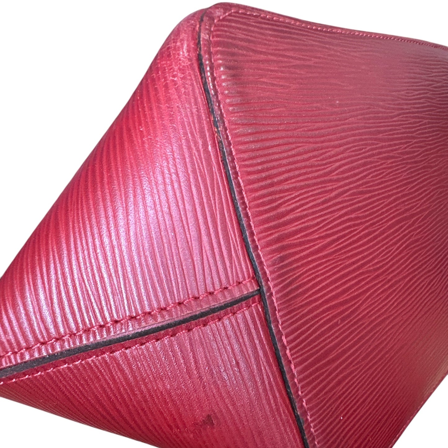 LOUIS VUITTON
Neverfull MM Leather Tote - Clairely Amazing