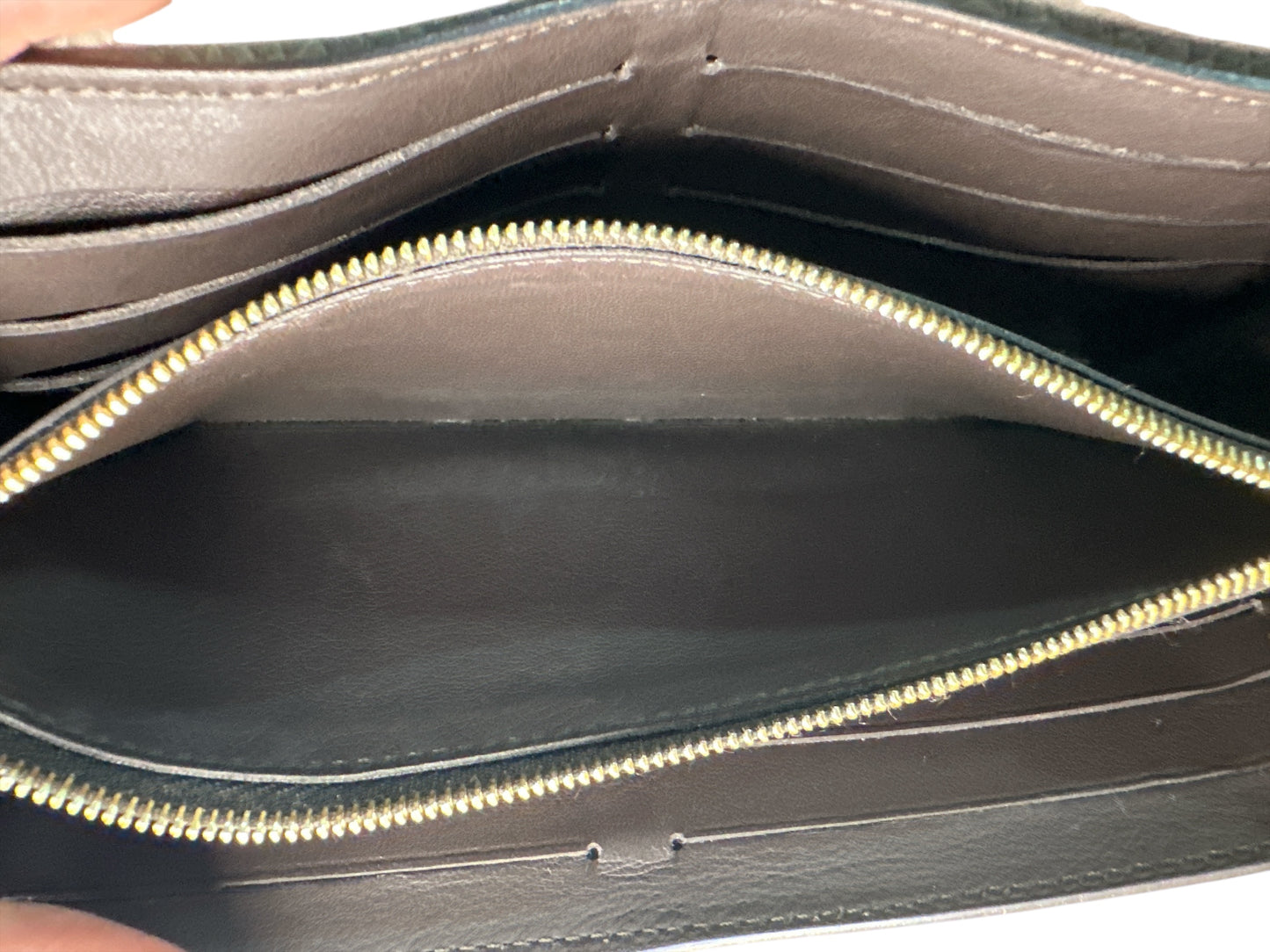 Louis Vuitton Capucines wallet - Clairely Amazing
