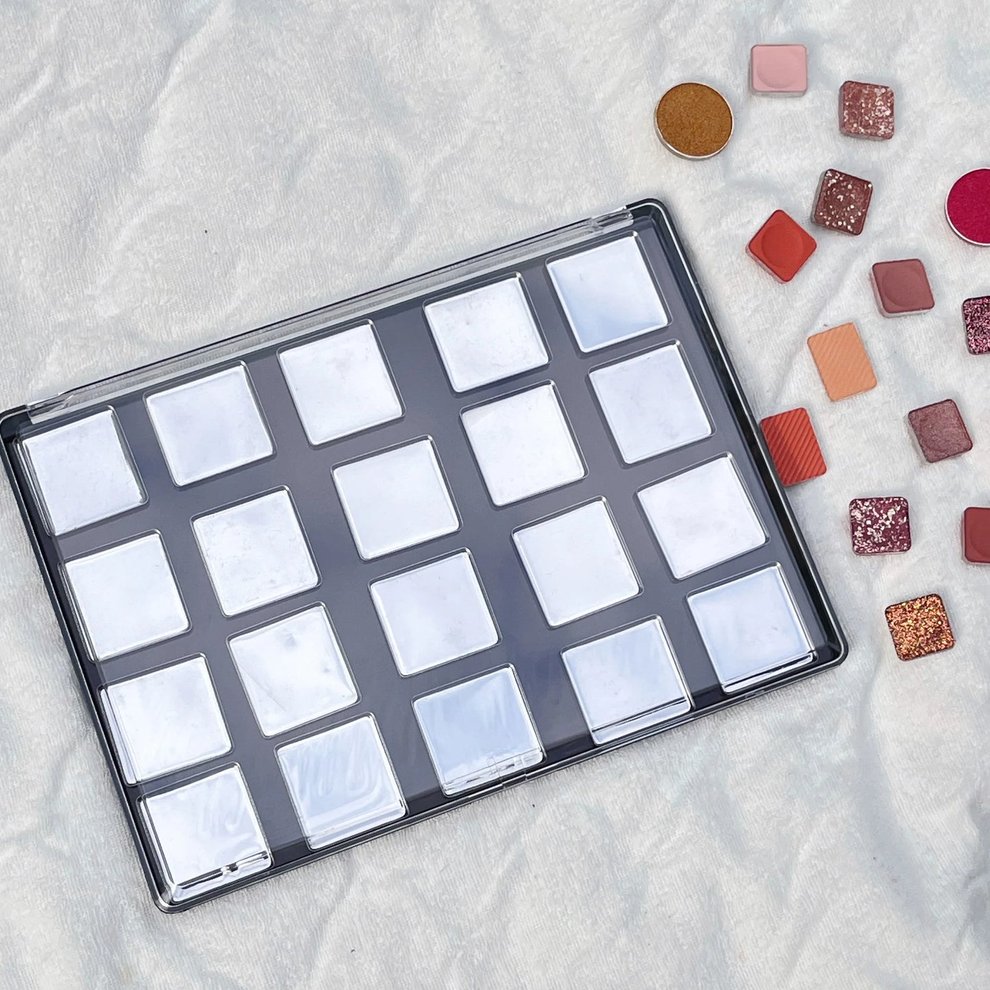 Magnetic Eyeshadow Palette