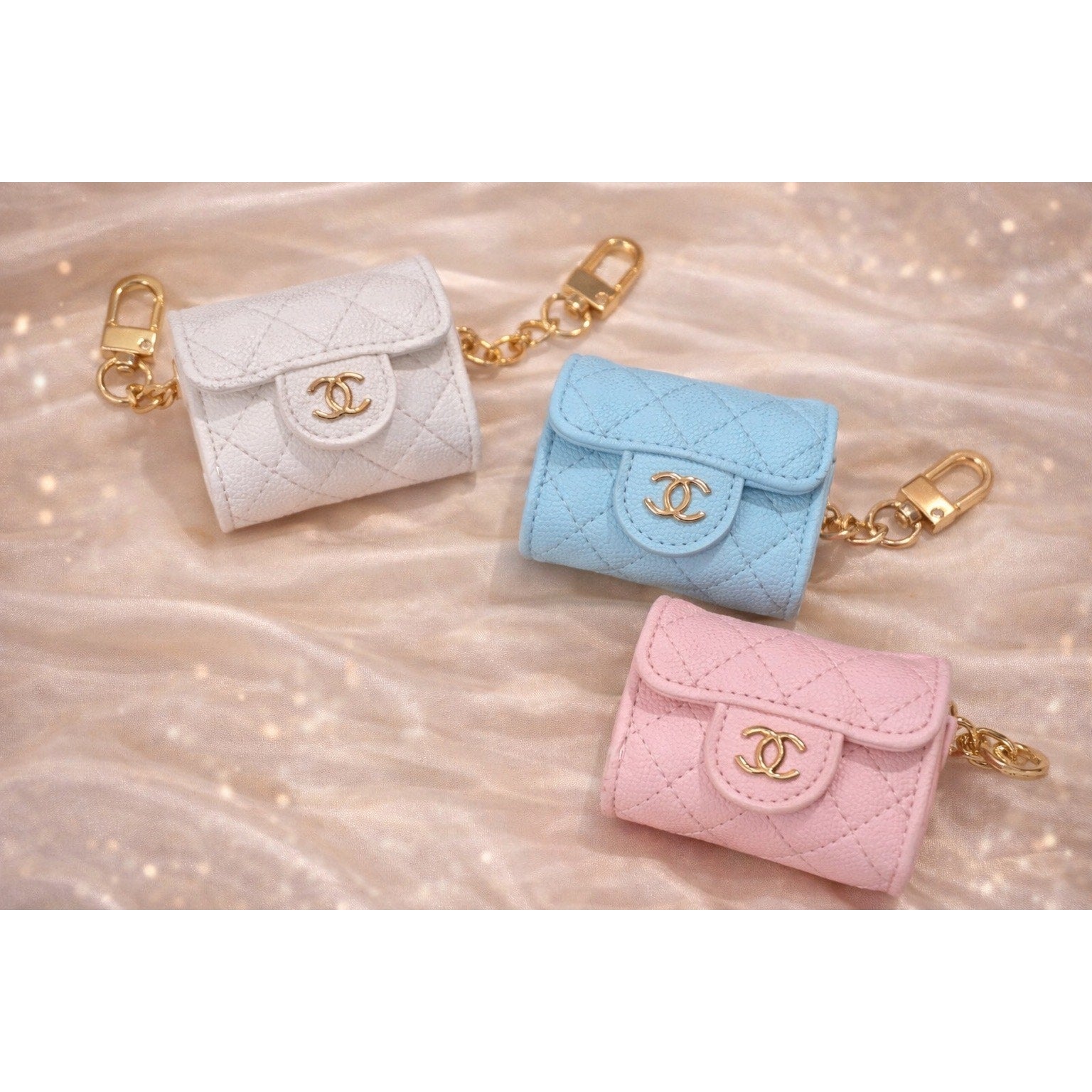 Fashion Quilted AirPods Holder with Chain – Multiple Colors