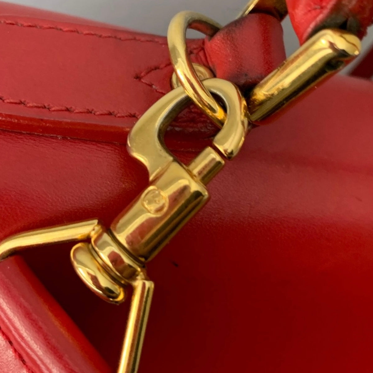 GUCCI Lady Lock Red Leather Vintage Handbag - Clairely Amazing