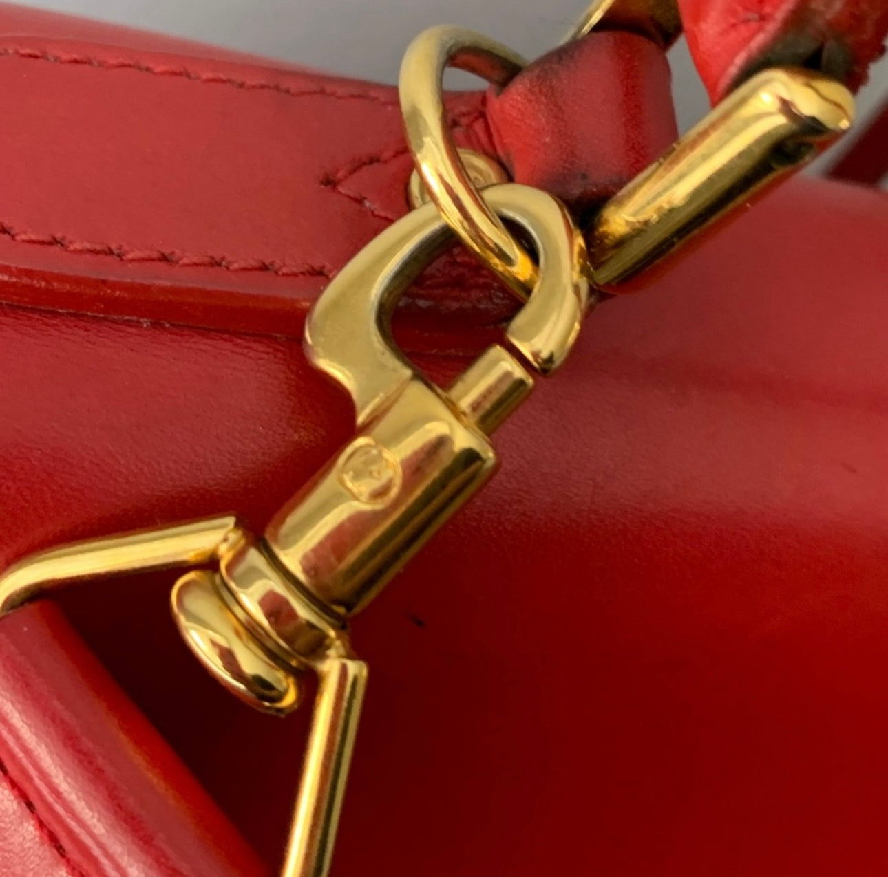 GUCCI Lady Lock Red Leather Vintage Handbag - Clairely Amazing