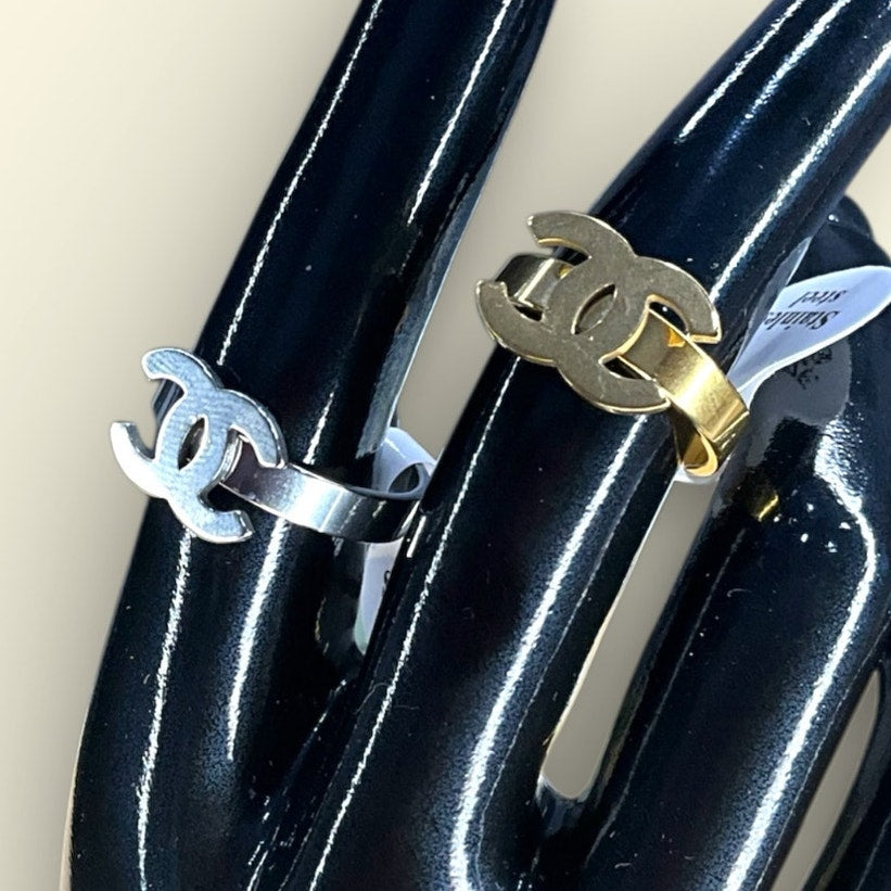 Double C Style Ring – Gold or Silver Tone
