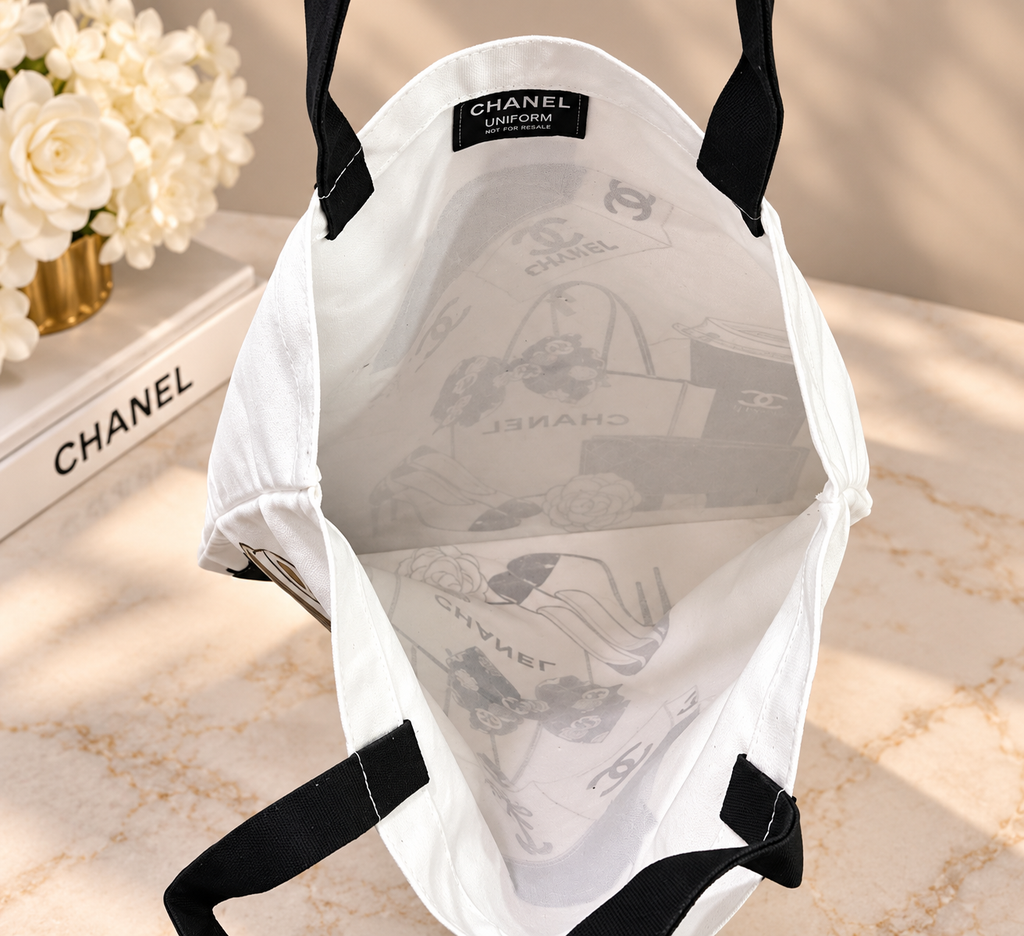 Chanel GWP White Fashion Illustration Shoulder Tote Bag | Black Handles