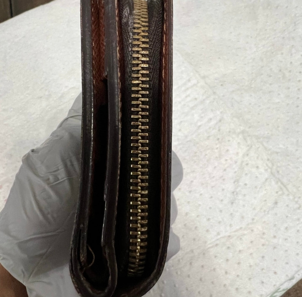LV MONO BIFOLD WALLET - Clairely Amazing