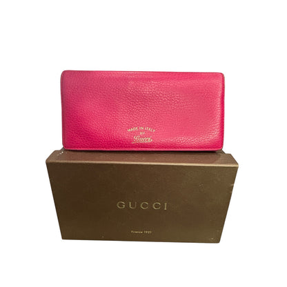 Gucci Magenta Swing Wallet
