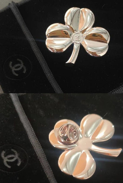 Clover Pin Brooch – Silver Metal