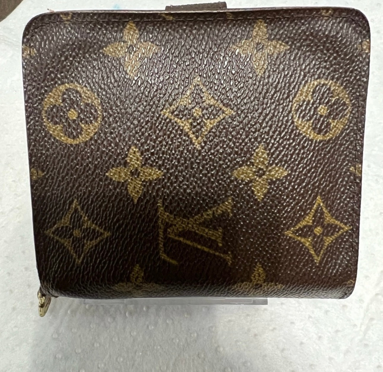 LV MONO BIFOLD WALLET - Clairely Amazing