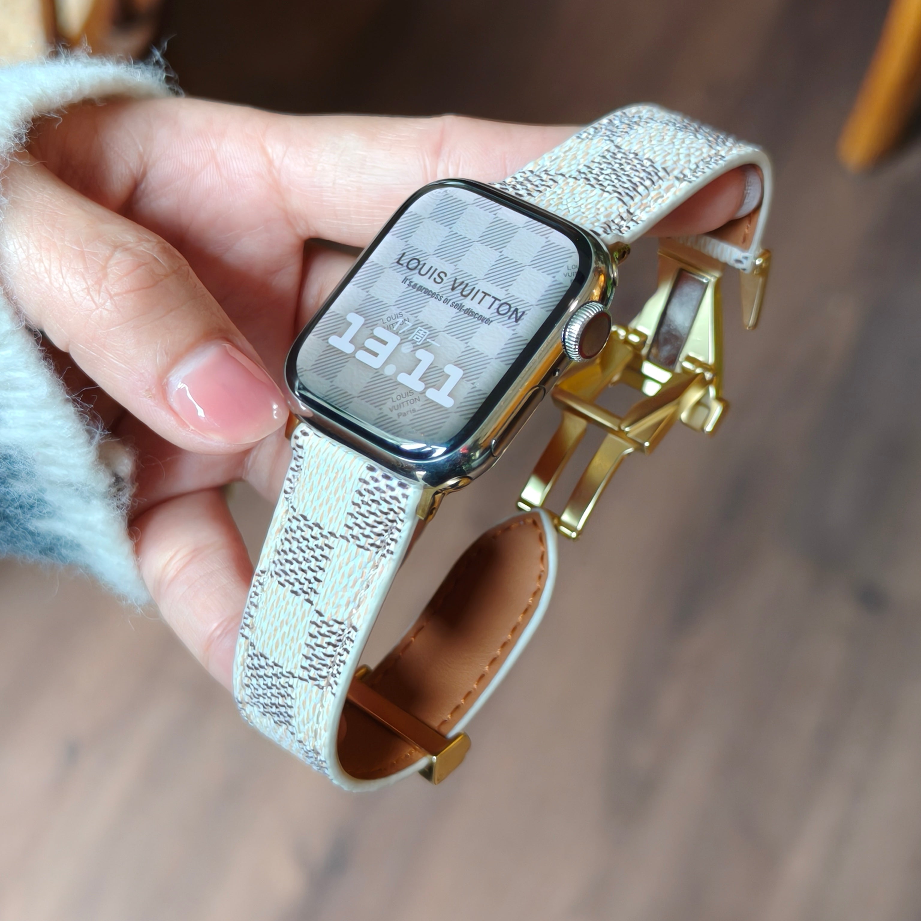 Fashion Luxe-Inspired Smart Watch Band