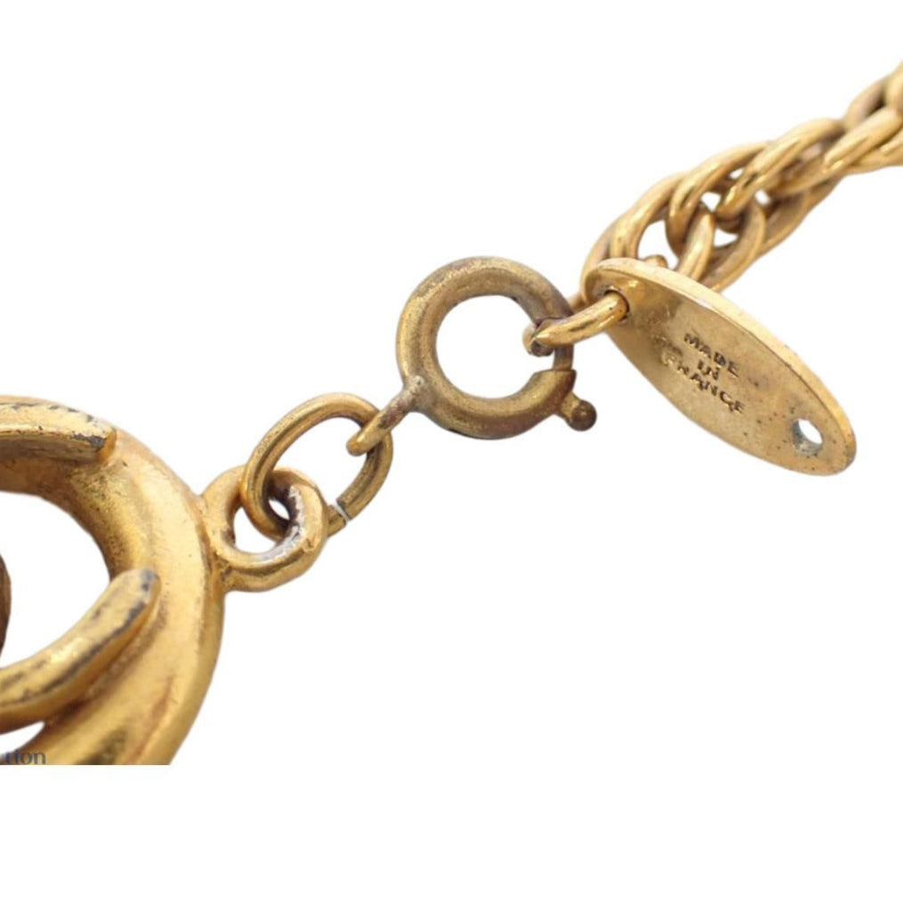Chanel Gold Plated 1982 CC-logo chain bracelet - Clairely Amazing