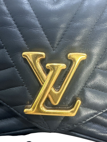 LOUIS VUITTON 
Calfskin New Wave Chain MM Black - Clairely Amazing