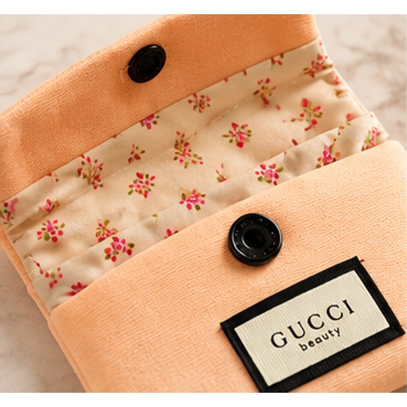 GUCCI Beauty Pink Mini Comb with Matching Pouch