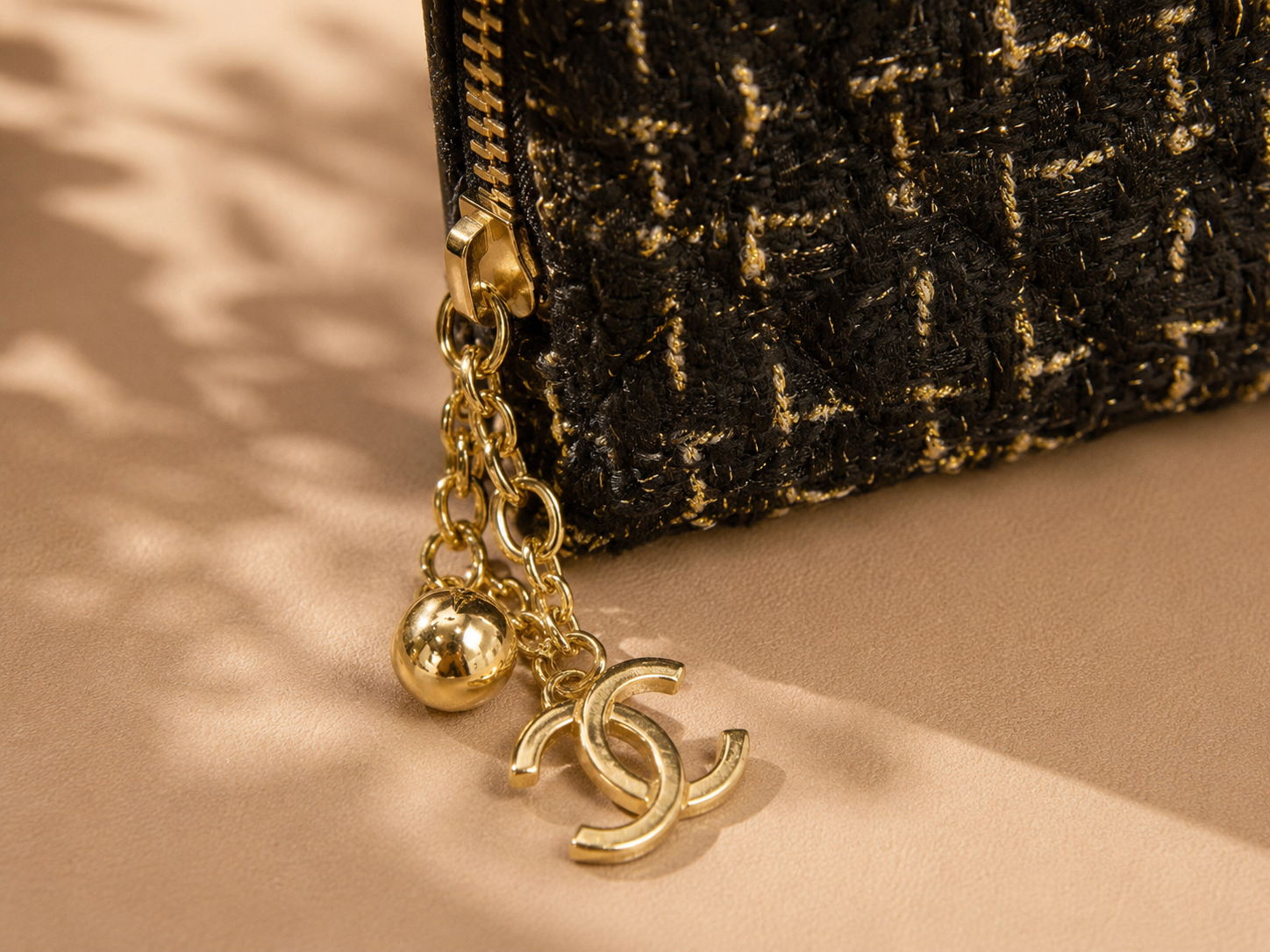 Fashion Black & Gold Tweed Zip Around Wallet