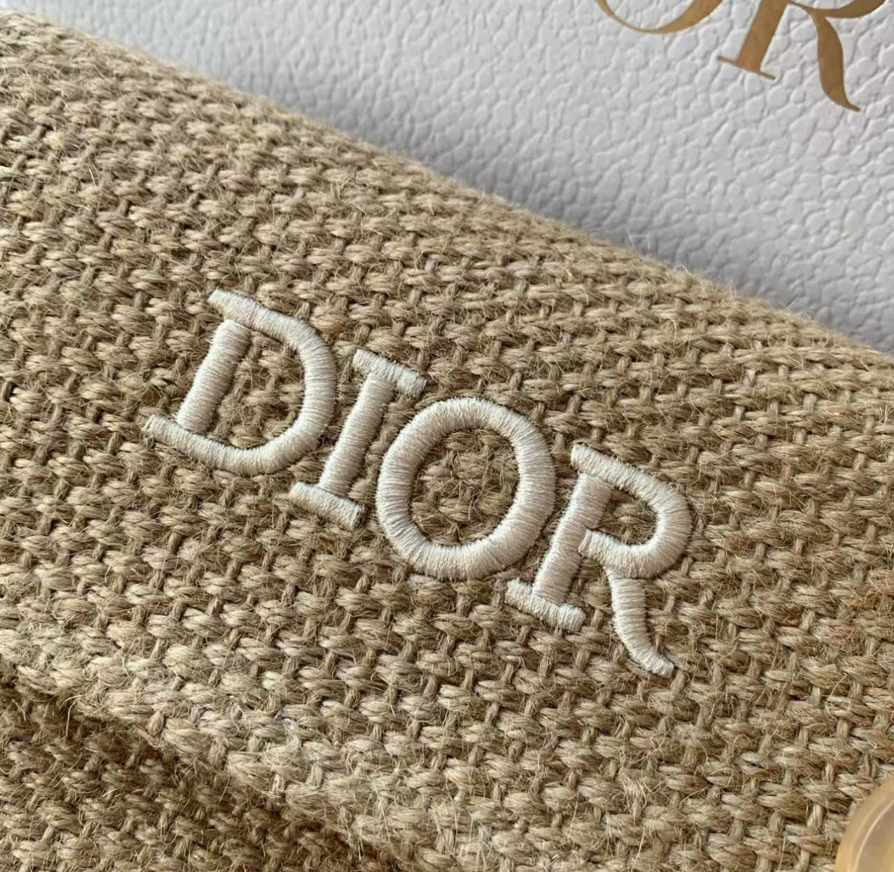 Dior Raffia Straw Shoulder Bag – Acrylic Chain Strap | GWP Edition