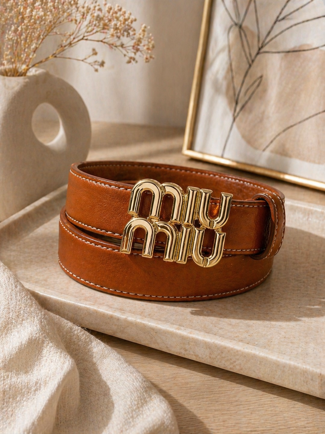 Luxe Gold Buckle Fashion Belt