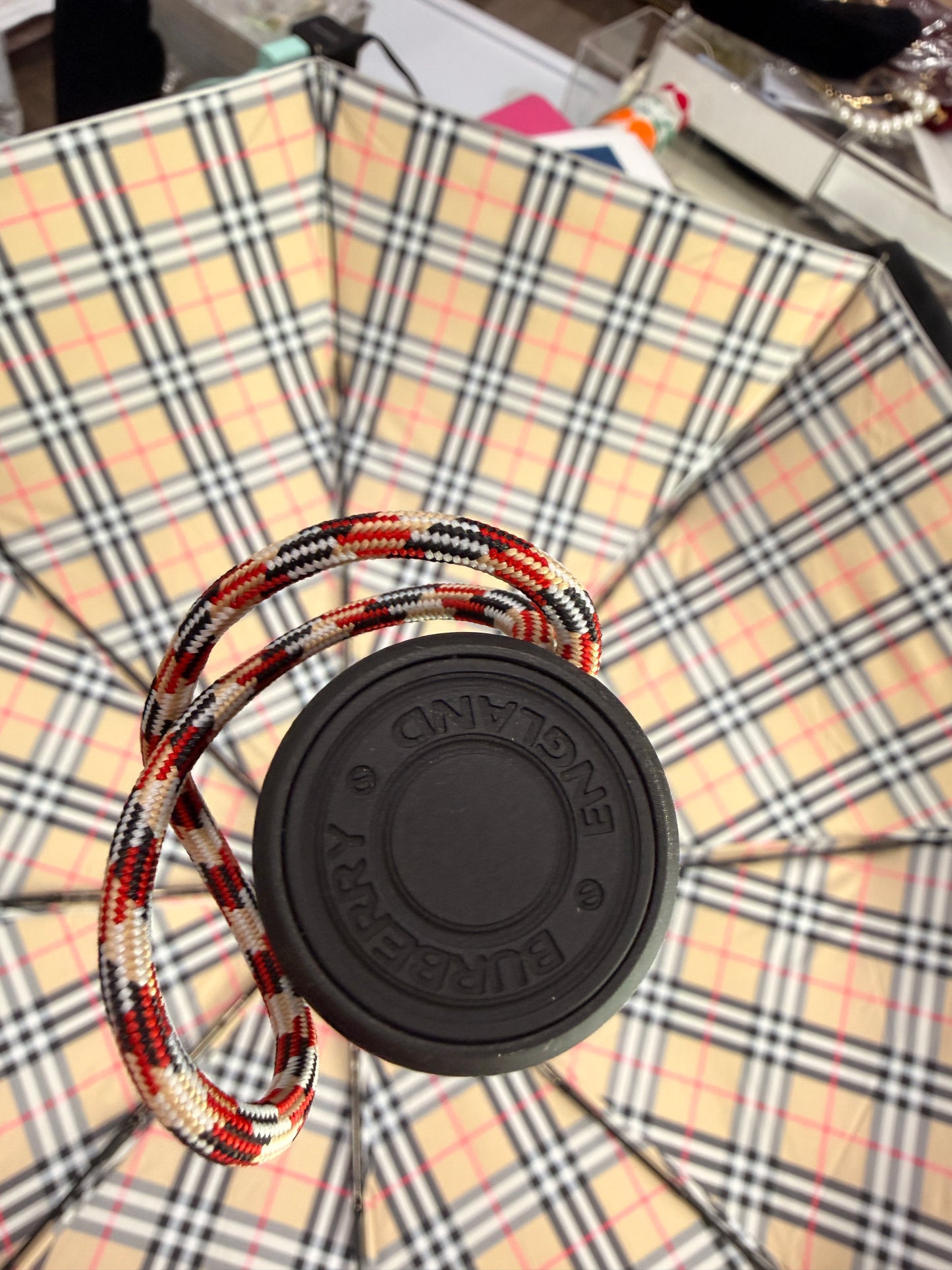 Burberry Folding Umbrella – Classic Check | GWP Limited Edition