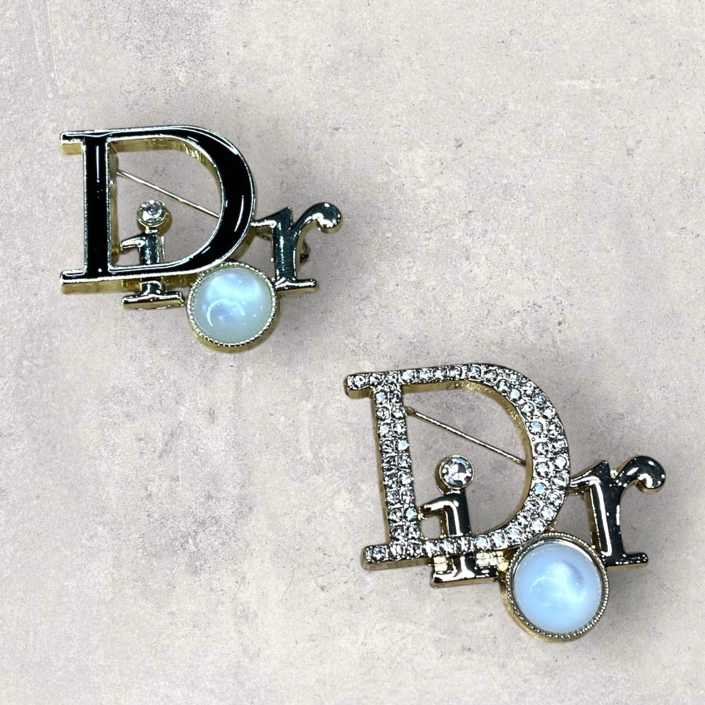 Initial “D” Style Crystal Brooch Pin with Stone – Gold Tone