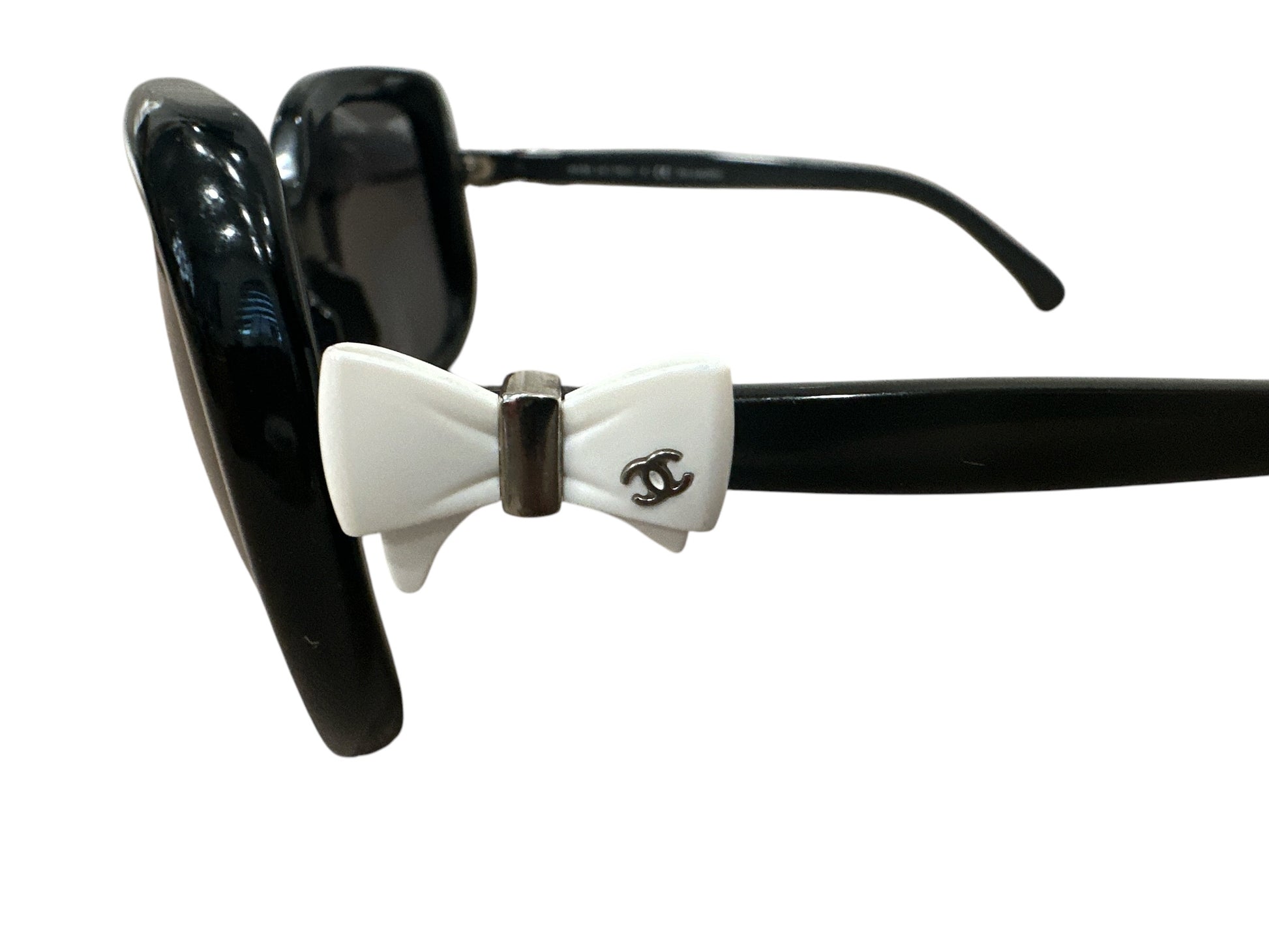 Chanel CC White Bows on Side Sunglasses - Clairely Amazing