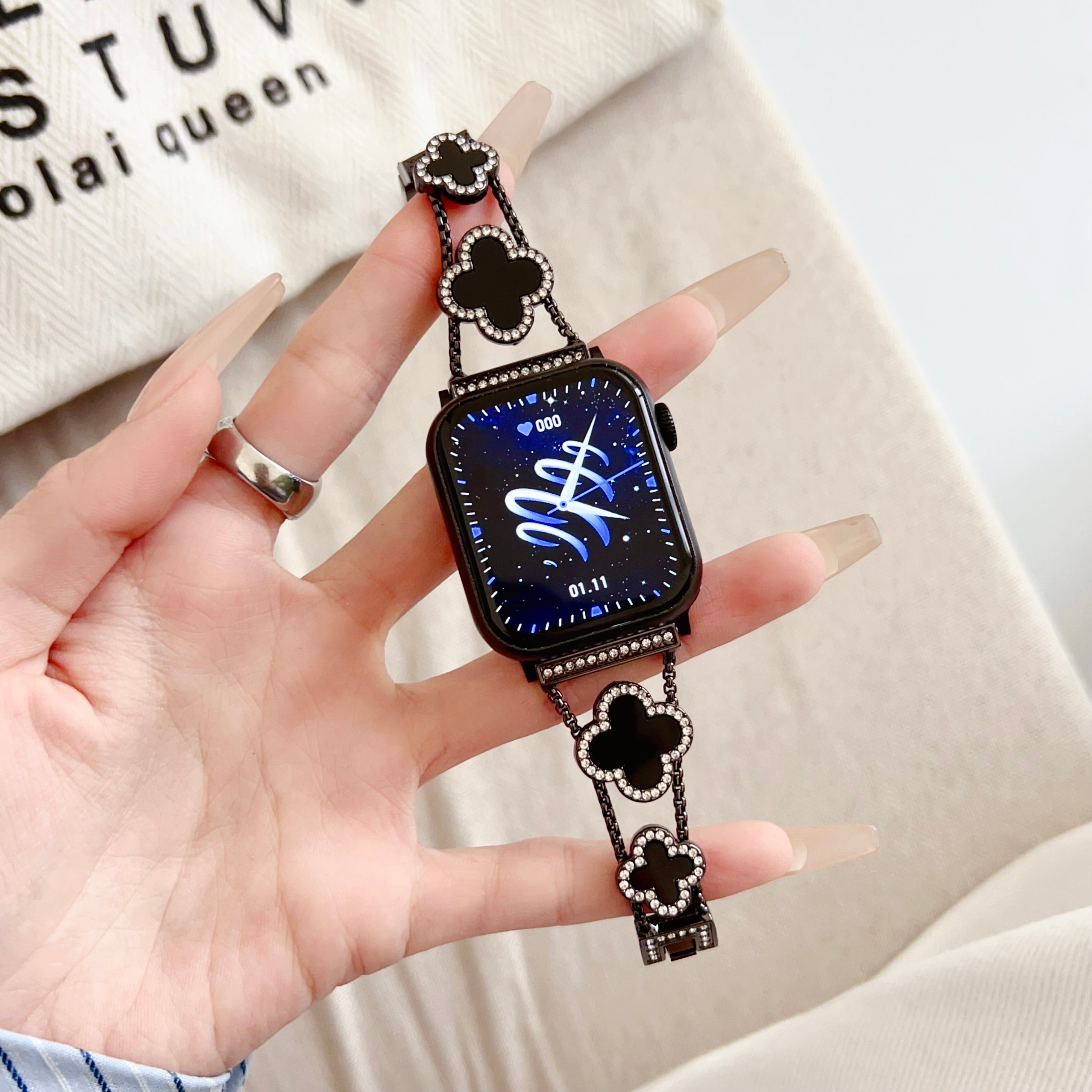 Clover Charm Fashion Smart Watch Band – Luxe Edition