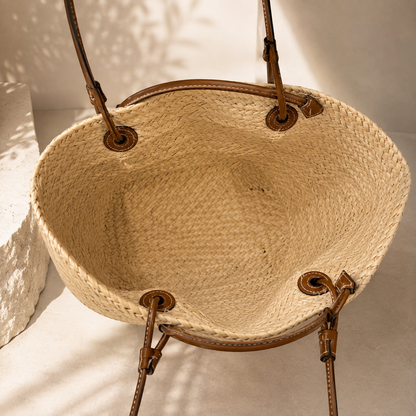 Fashion Raffia Woven Tote Bag with Wooden-Inspired Front Detail