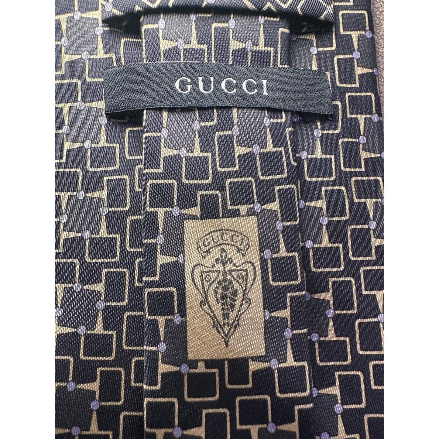 Elegant Gucci Silk Necktie