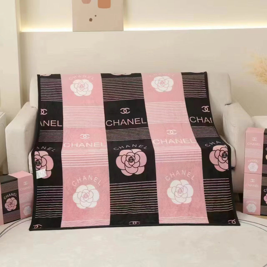 Luxe Plush Blanket – Various Designs (Limited Stock)