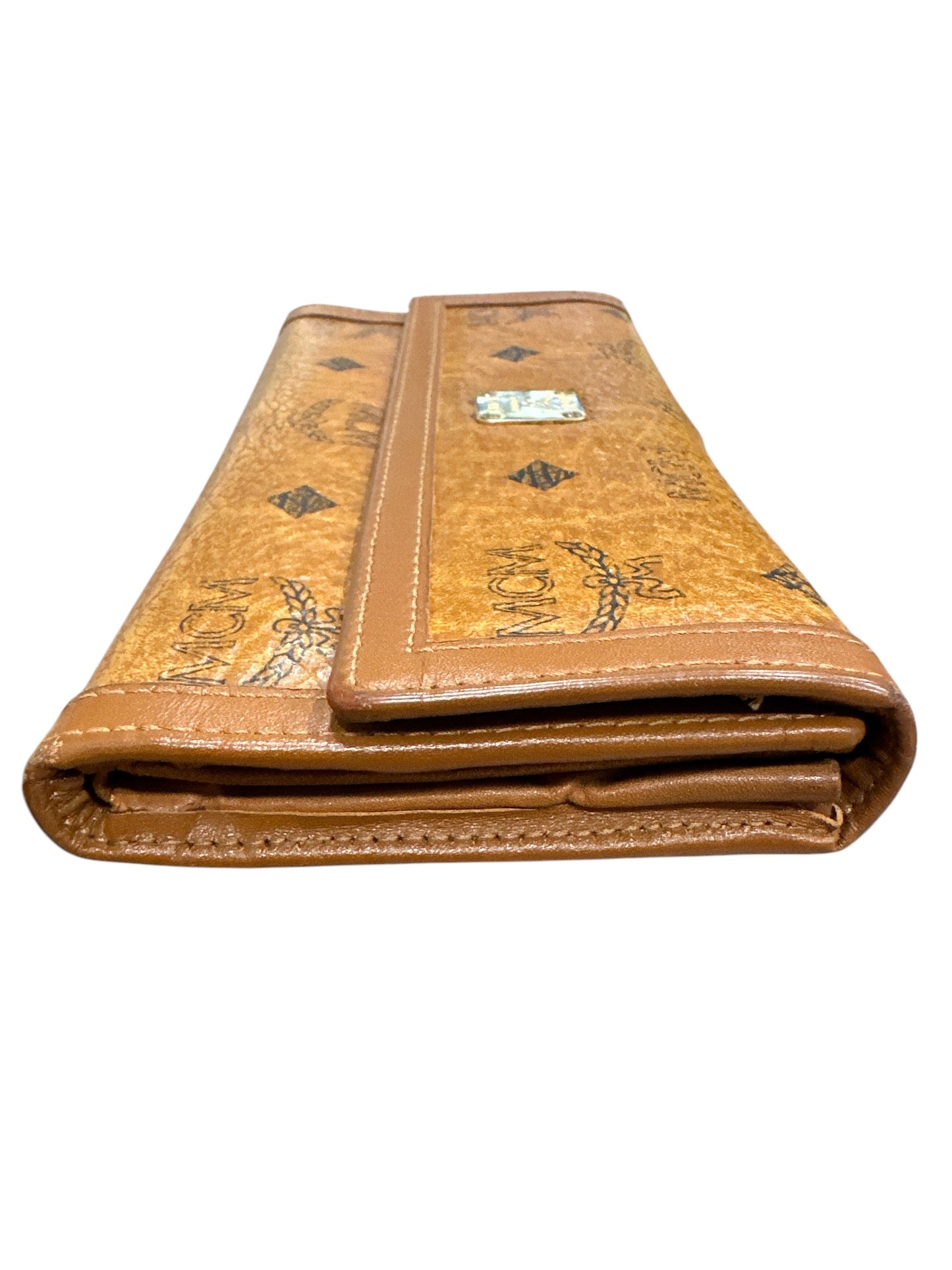 MCM Wallet COGNAC - Clairely Amazing