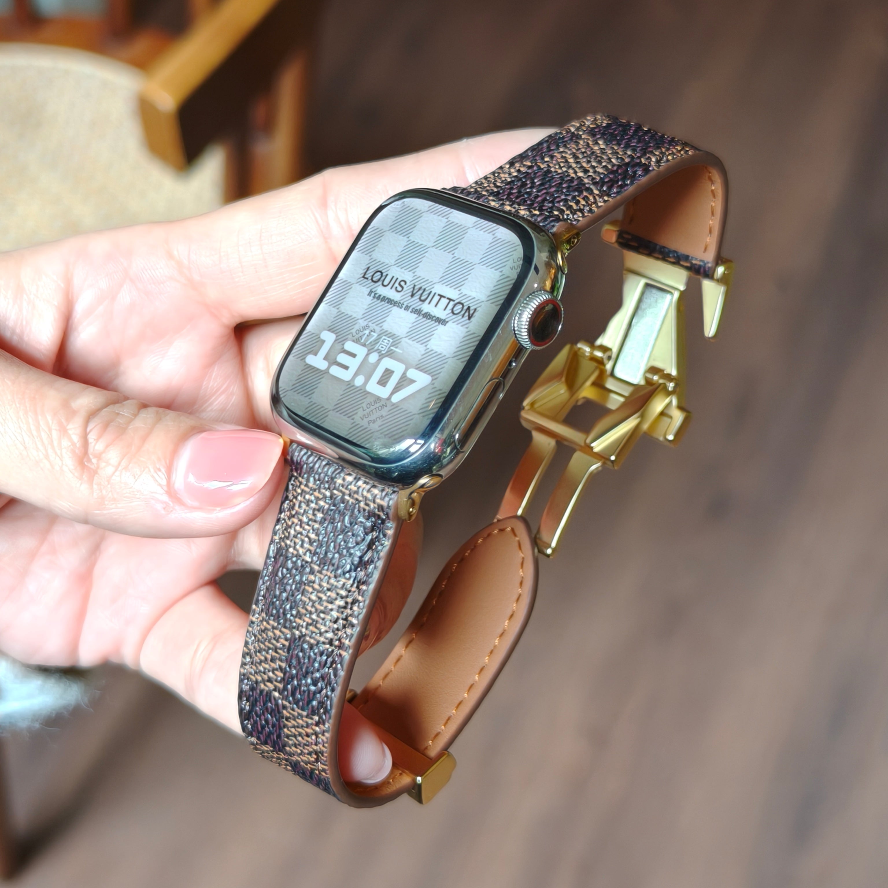 Fashion Luxe-Inspired Smart Watch Band