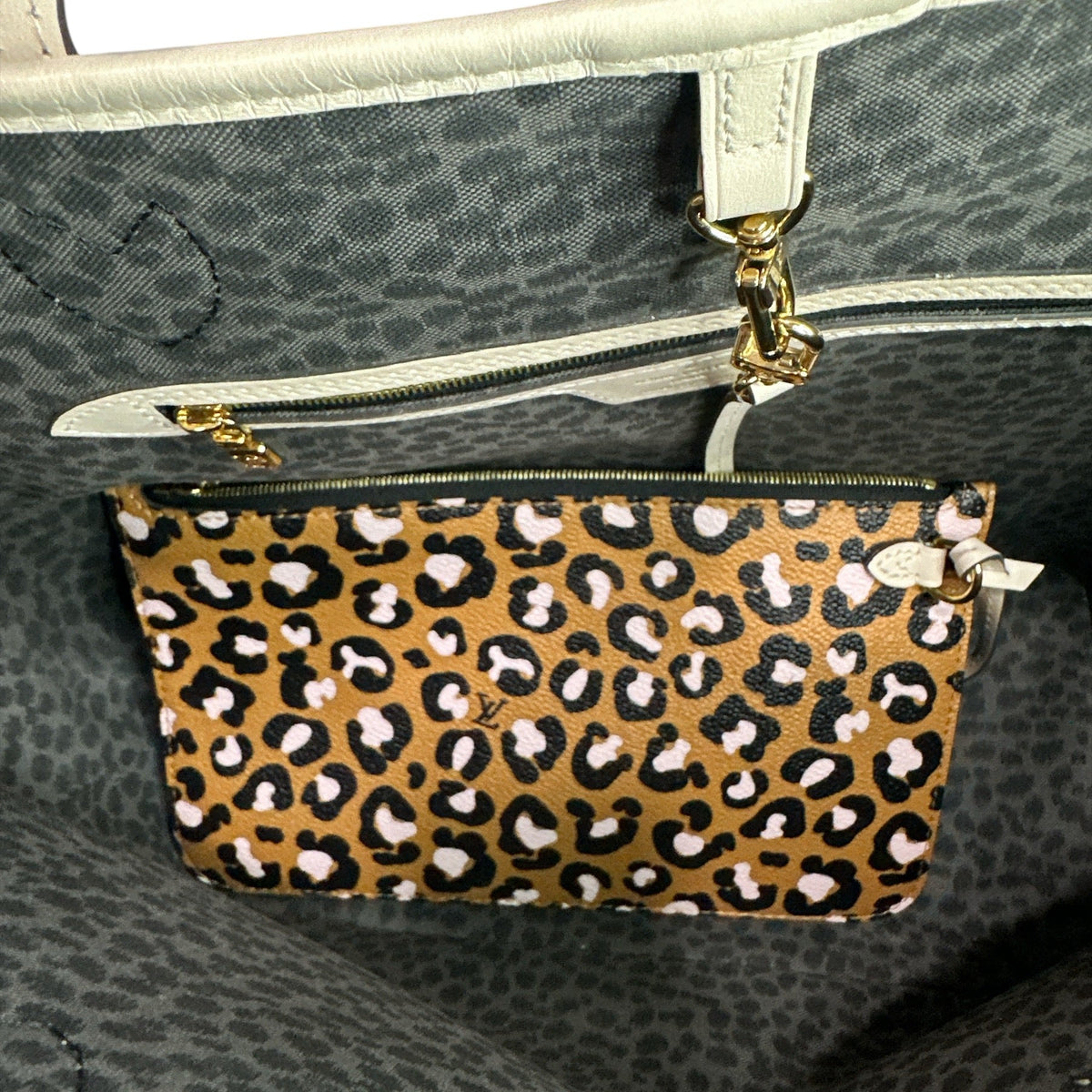 Louis Vuitton Wild at Heart Neverfull leather Tote MM - Clairely Amazing