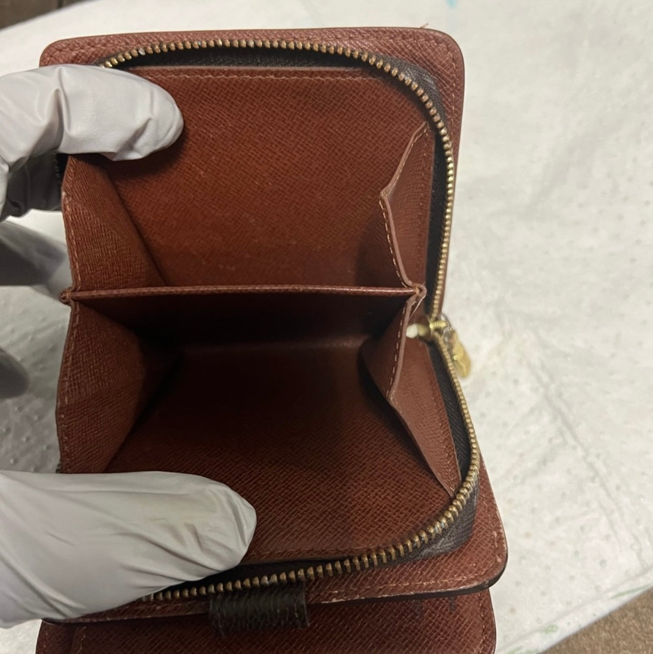 LV MONO BIFOLD WALLET - Clairely Amazing
