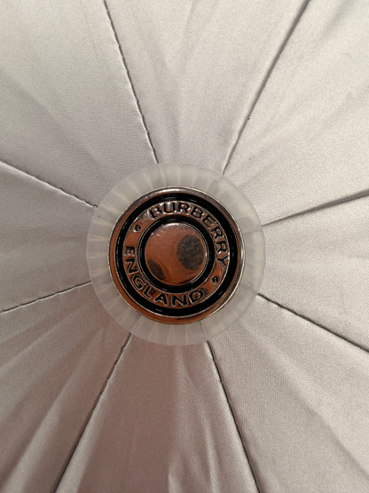 Burberry Folding Umbrella – Classic Check | GWP Limited Edition