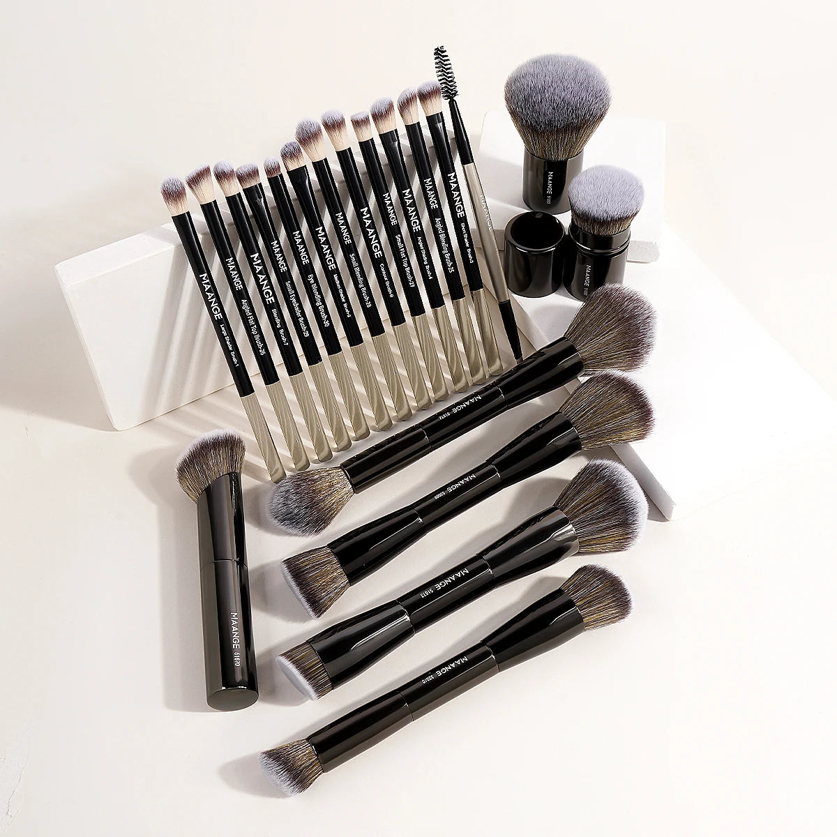 MAANGE 20-Piece Professional Makeup Brush Set