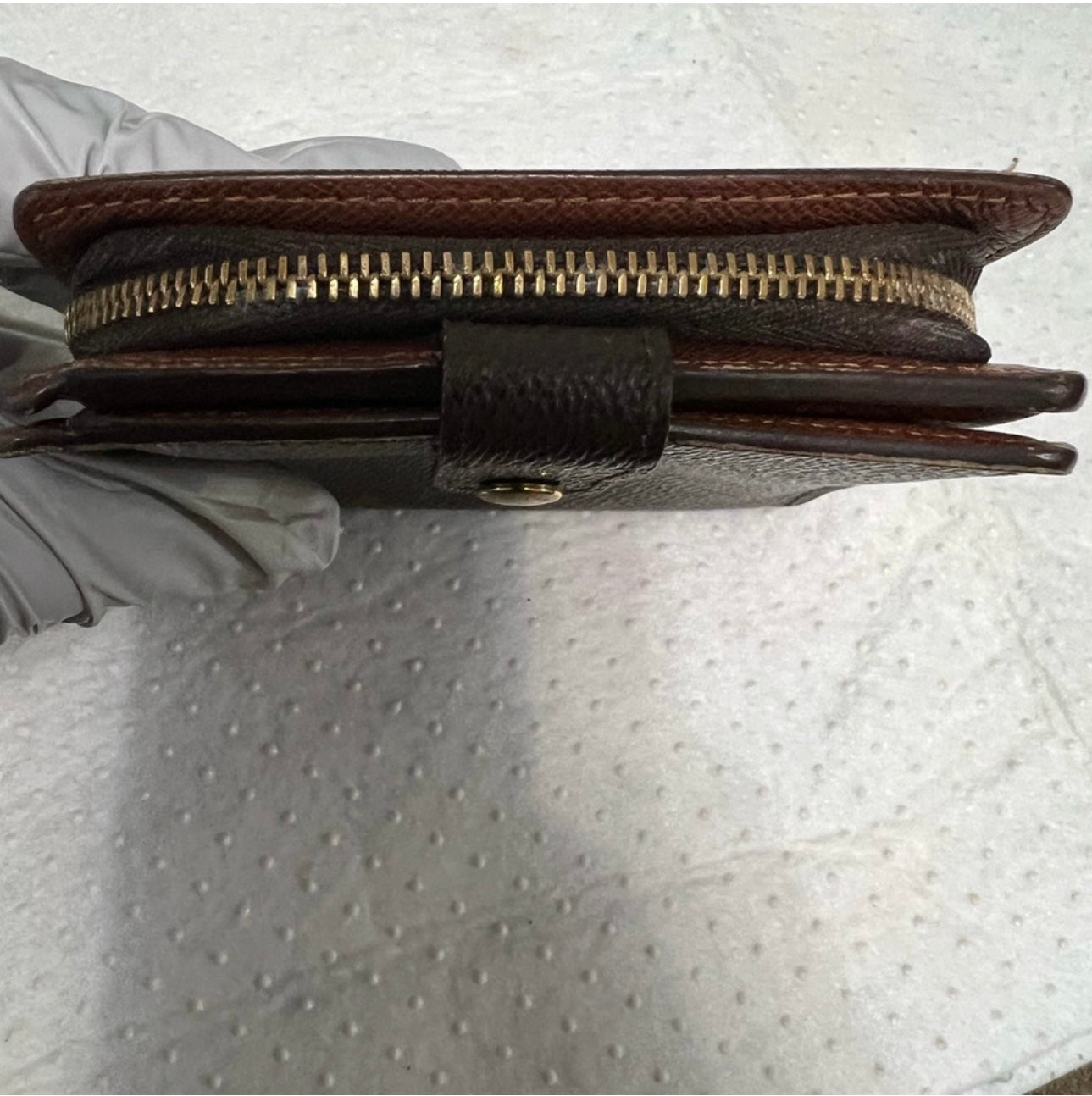 LV MONO BIFOLD WALLET - Clairely Amazing