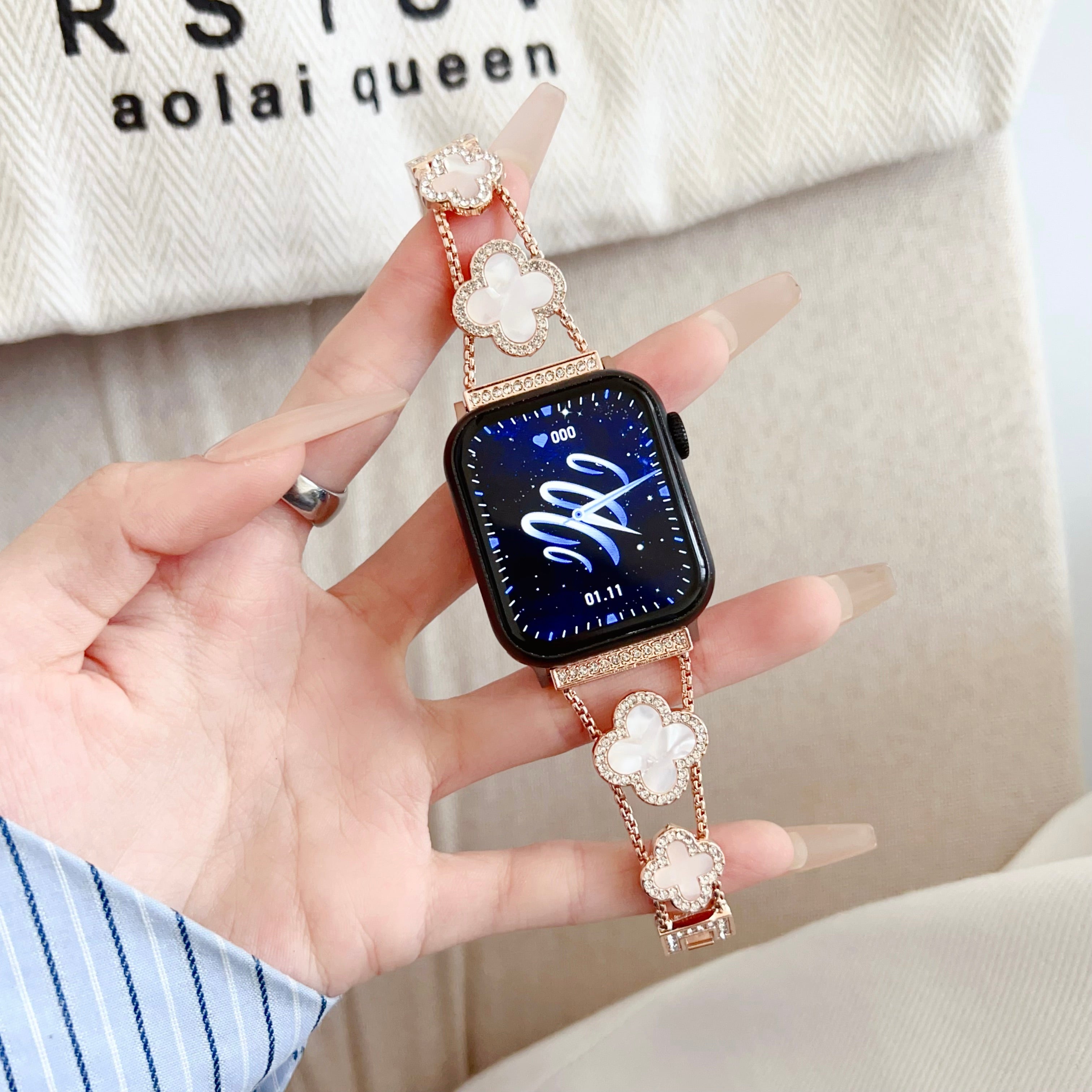Clover Charm Fashion Smart Watch Band – Luxe Edition