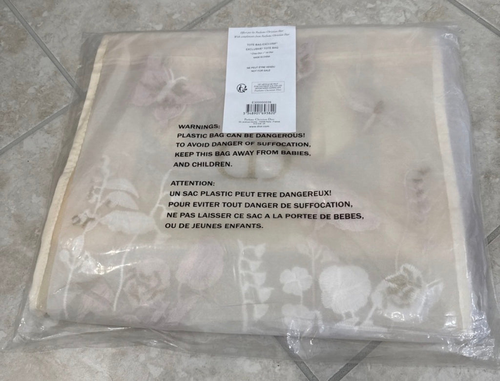 DIOR Mesh Embroidered Butterfly Tote Bag – GWP Exclusive