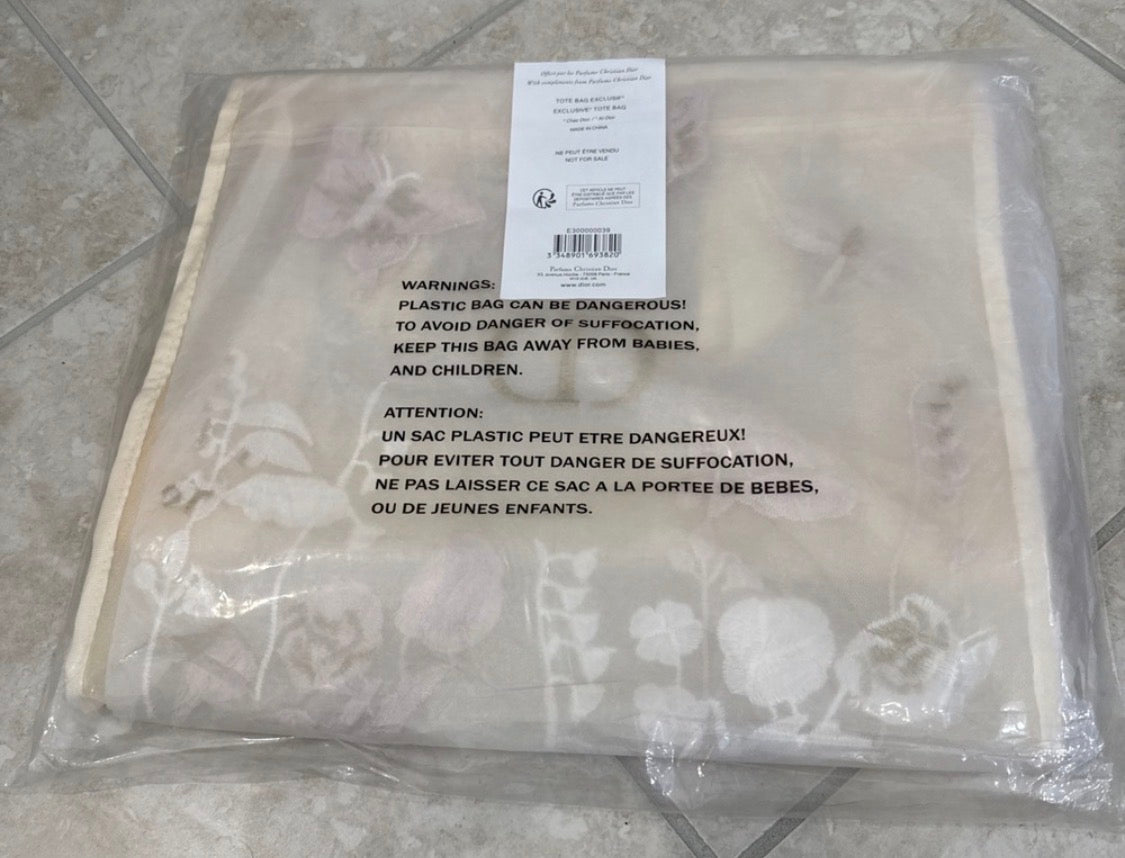 DIOR Mesh Embroidered Butterfly Tote Bag – GWP Exclusive