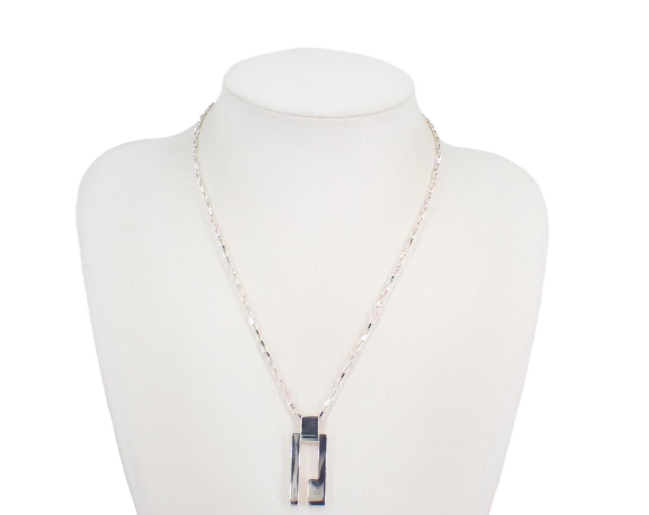 Gucci G plate Silver necklace - Clairely Amazing