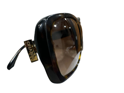 Chanel  CC Turnlock Sunglasses 5234 Q Tortoise - Clairely Amazing