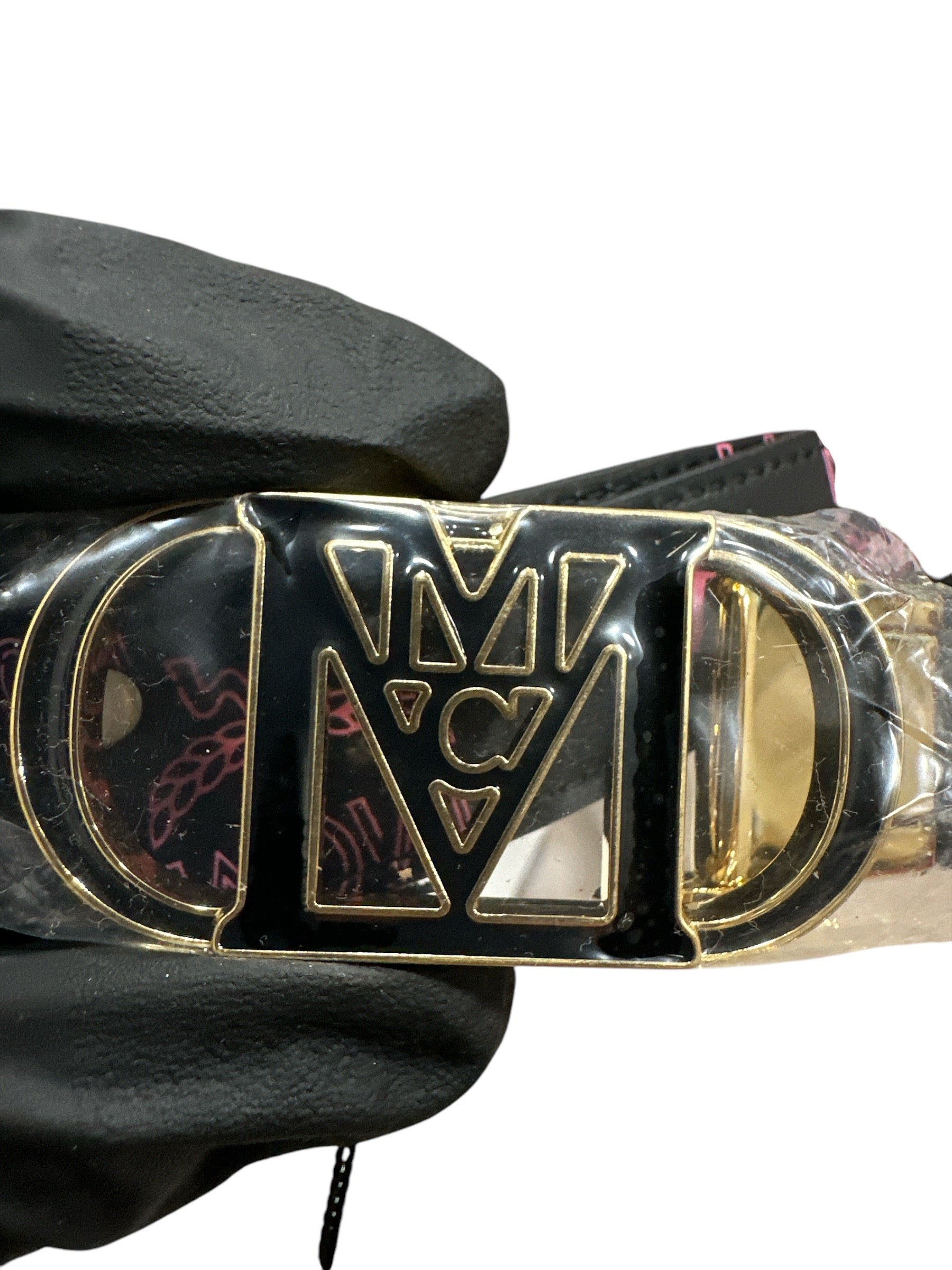 MCM Reversible Belt BRAND NEW - Clairely Amazing